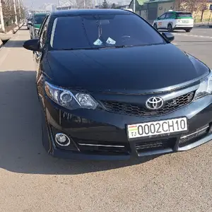 Toyota Camry, 2014