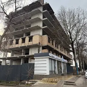 2-комн. квартира, 6 этаж, 81 м², рядом с супермаркетом Би1