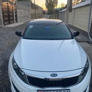 Kia K5, 2011