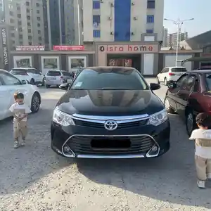 Toyota Camry, 2015