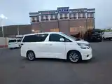 Toyota Vellfire, 2014-4