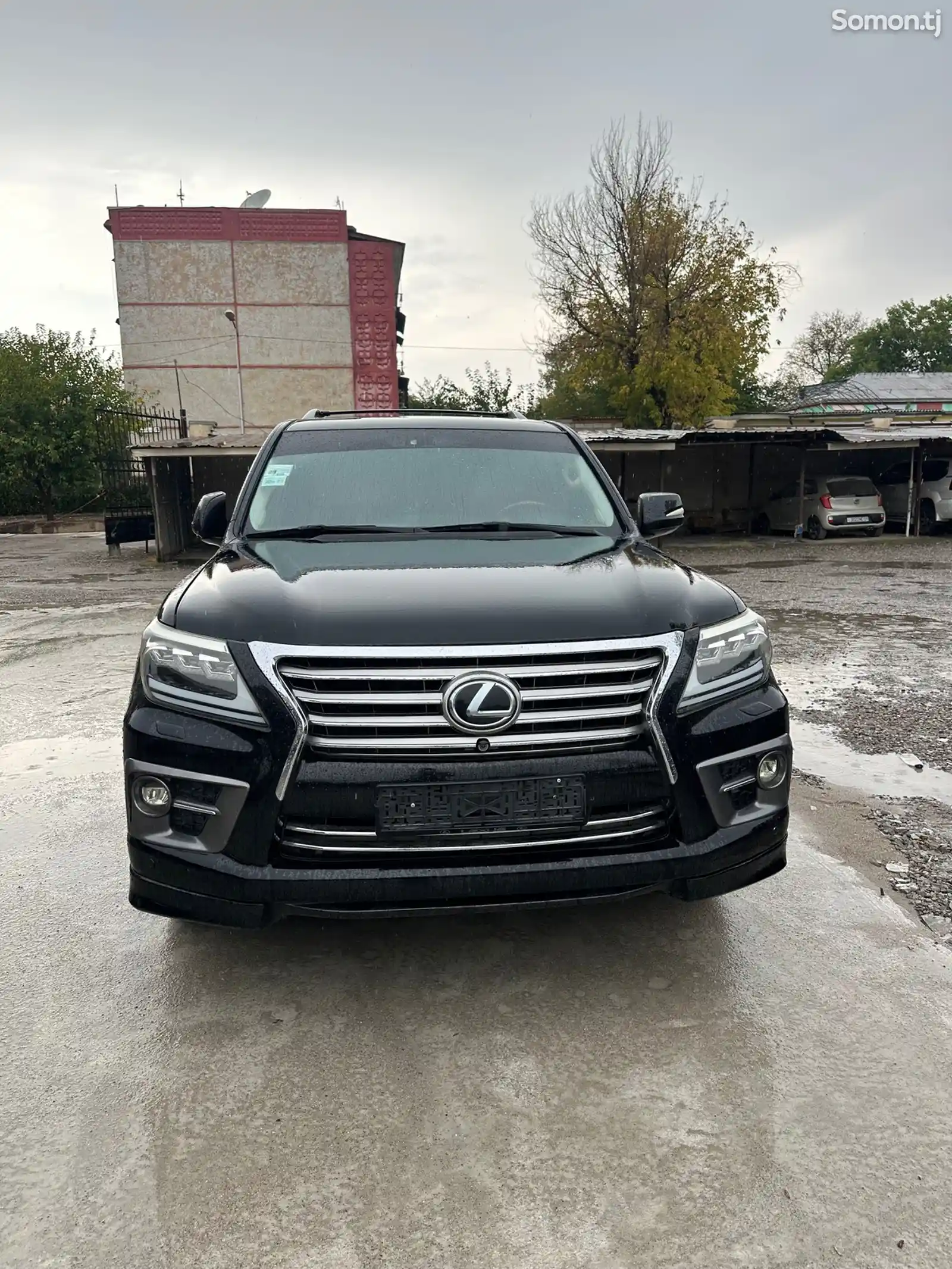 Lexus LX series, 2011-1