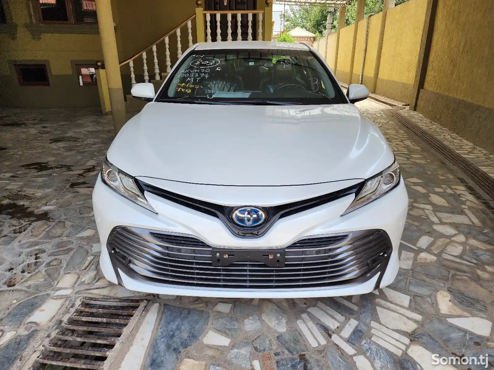 Toyota Camry, 2018-1