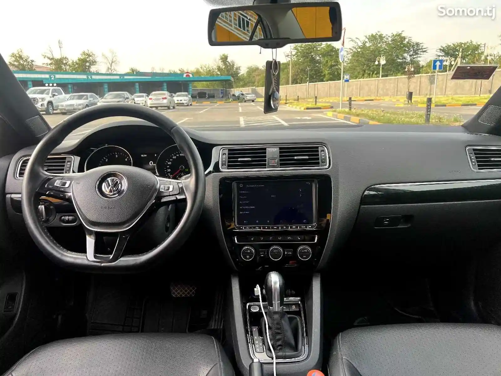 Volkswagen Jetta, 2015-5