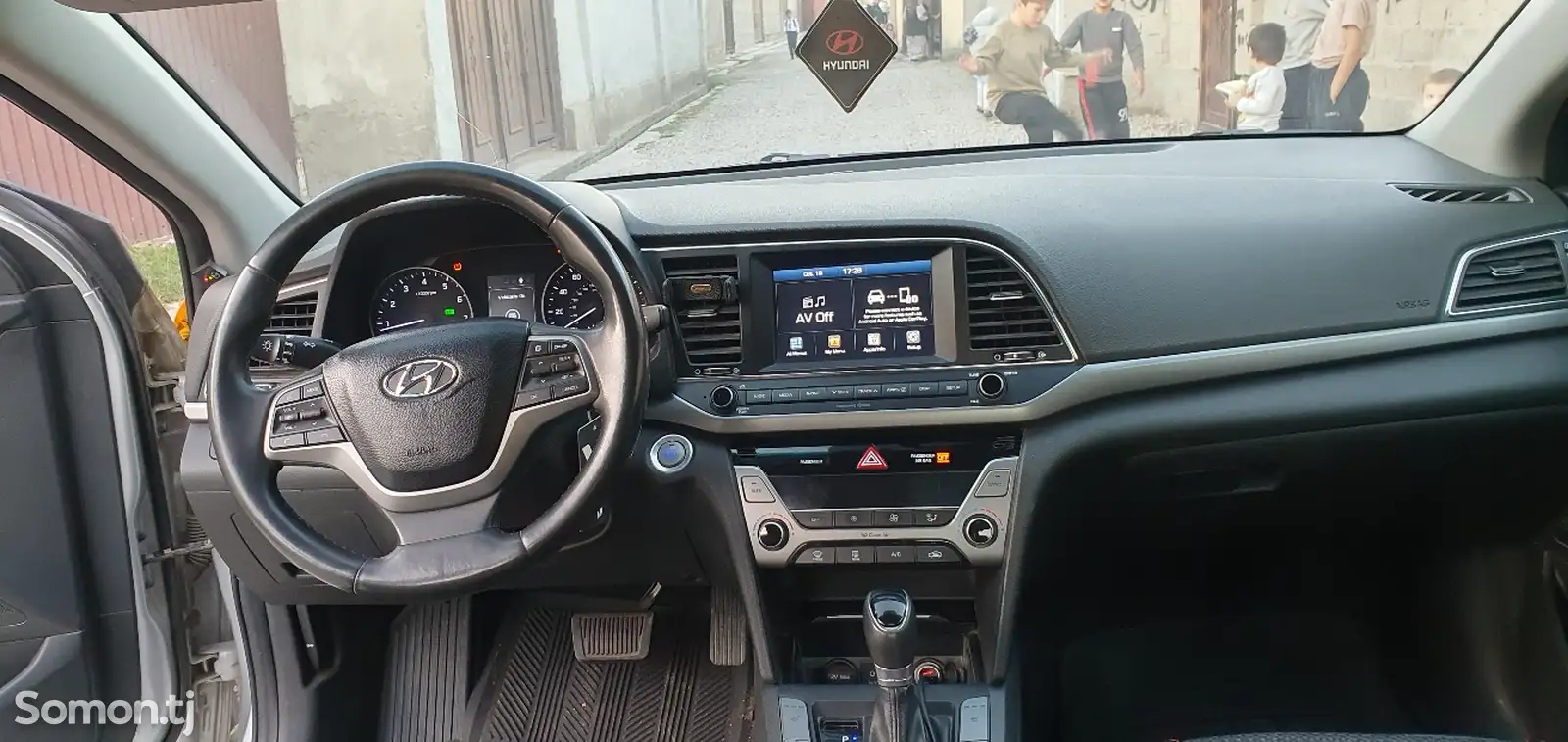 Hyundai Elantra, 2018-9