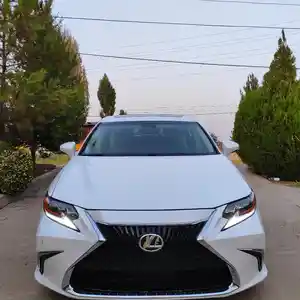 Lexus ES series, 2014