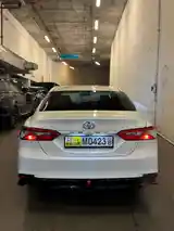 Toyota Camry, 2018-3