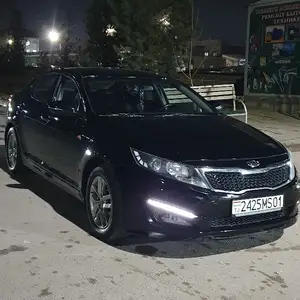 Kia K5, 2011