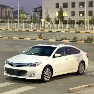 Toyota Avalon, 2013