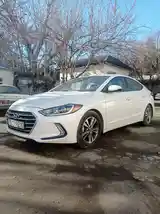 Hyundai Elantra, 2017-2