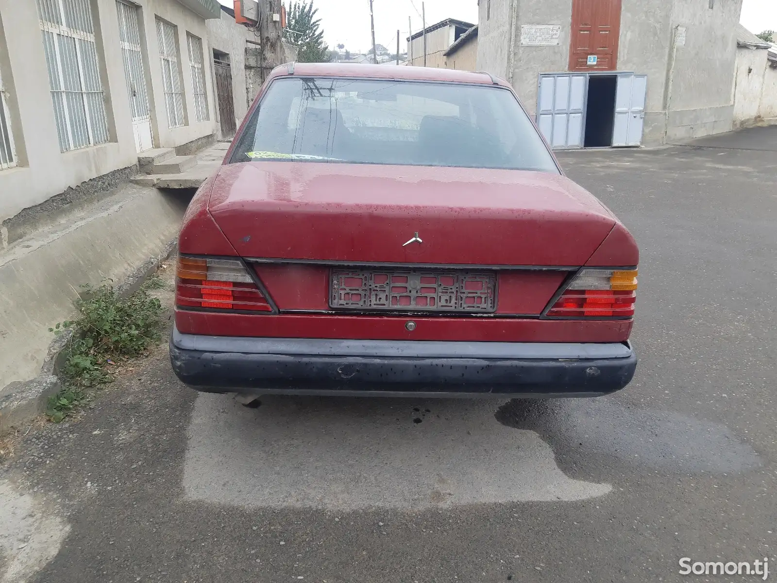 Mercedes-Benz W124, 1988-1