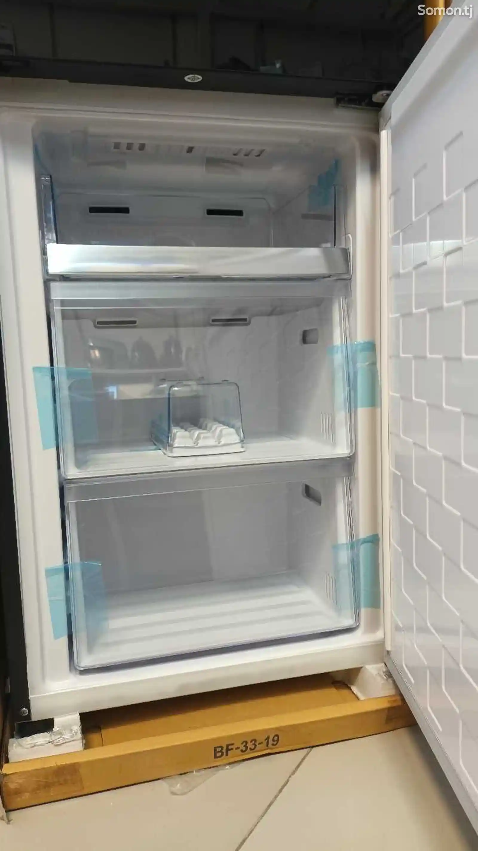 Холодильник Hitachi-8