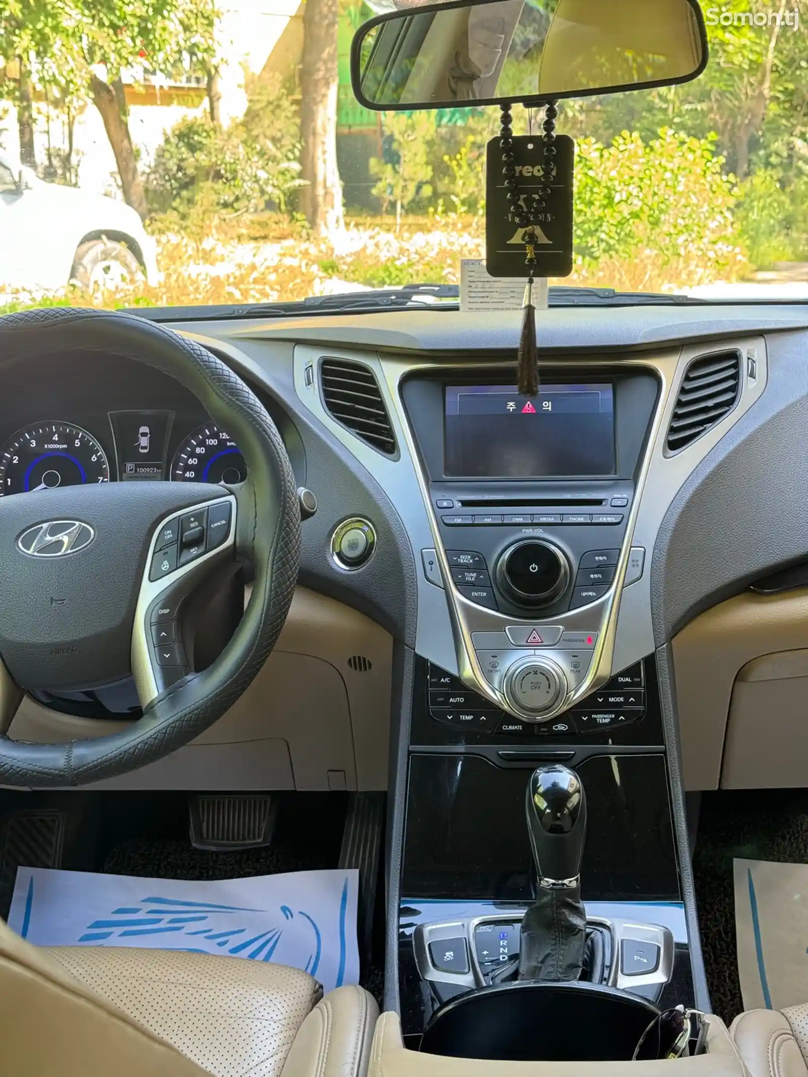Hyundai Grandeur, 2012-11