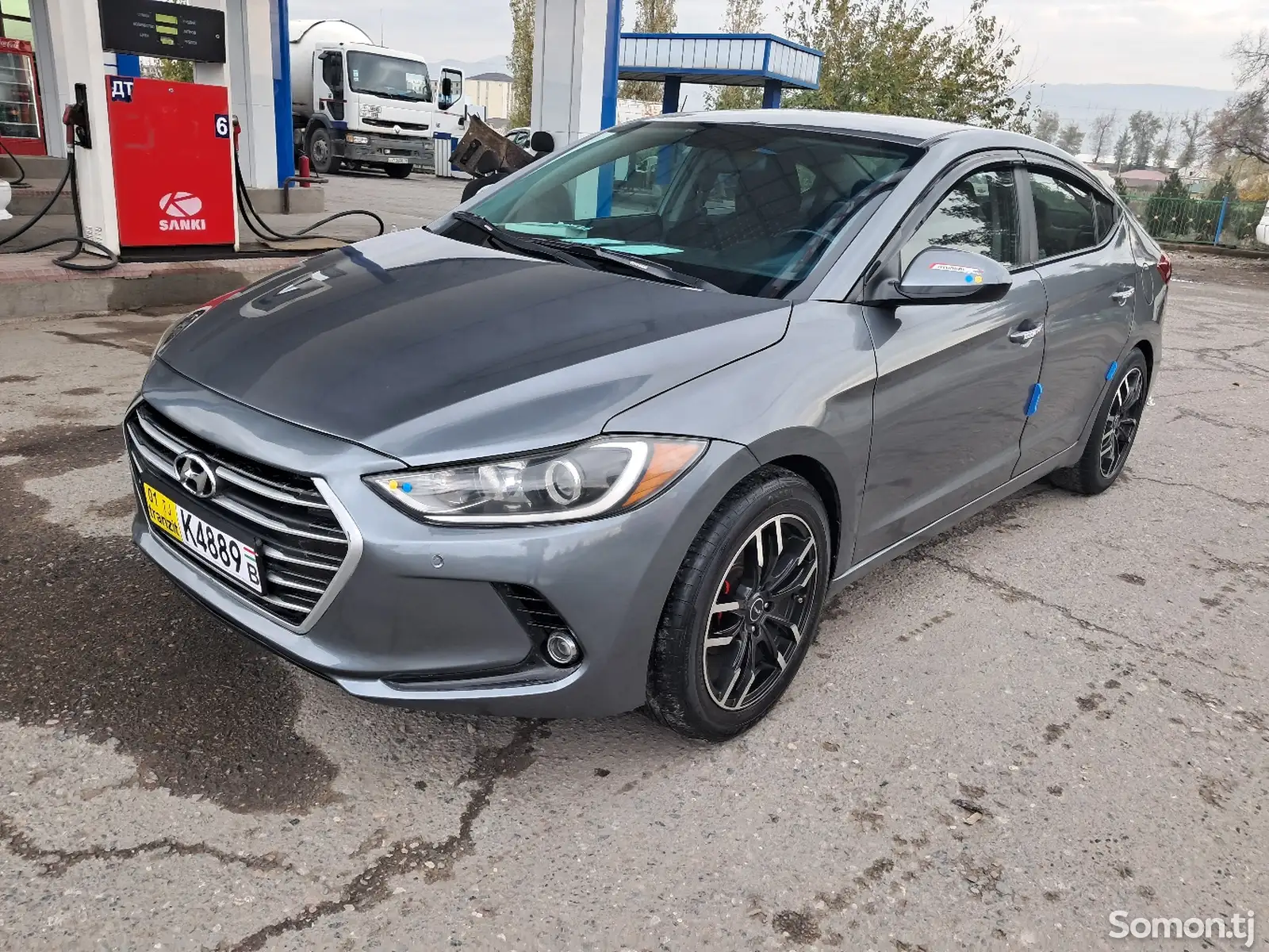 Hyundai Elantra, 2017-1