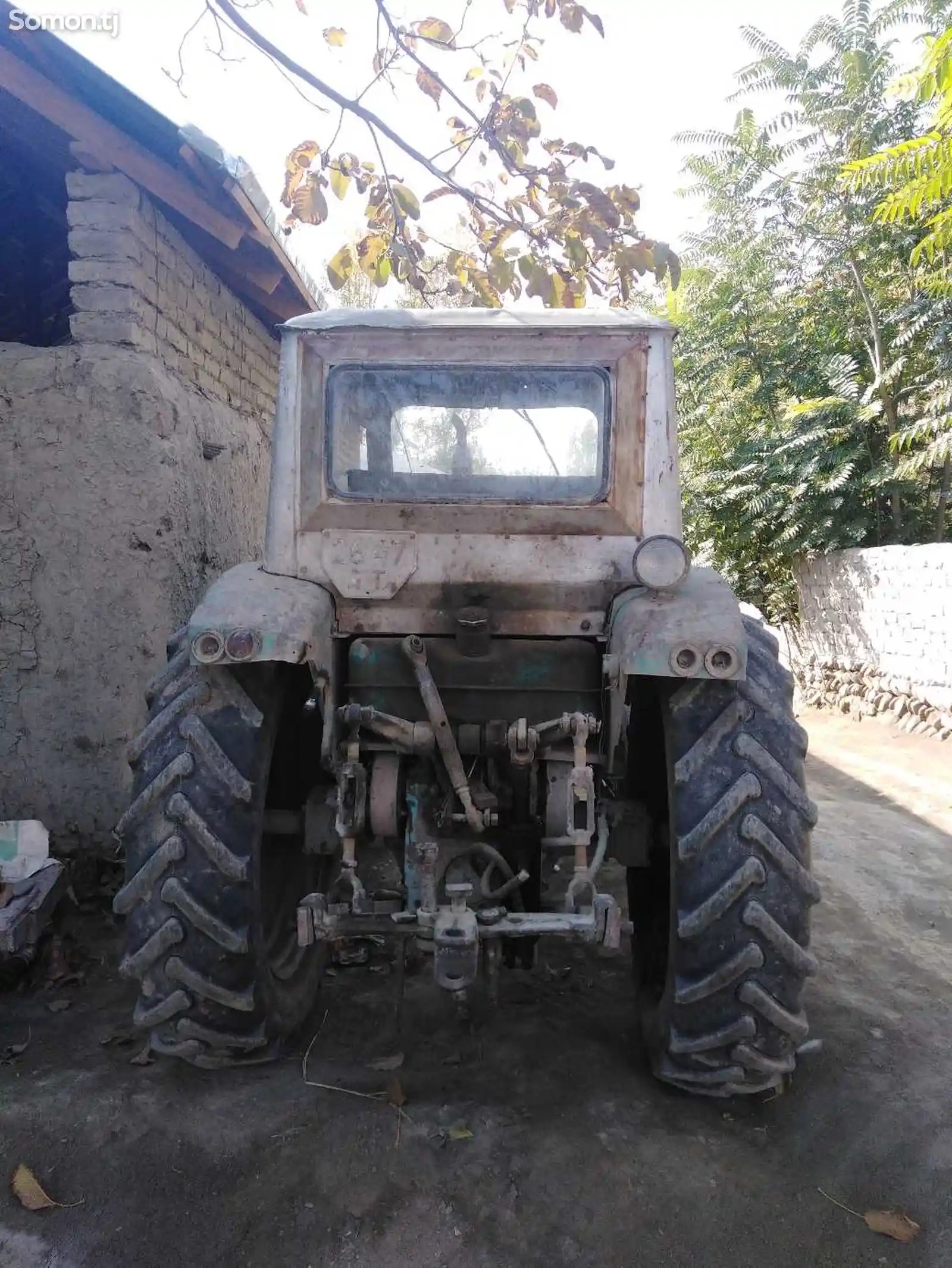Трактор ЮМЗ-3