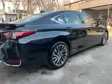 Lexus ES series, 2019-10