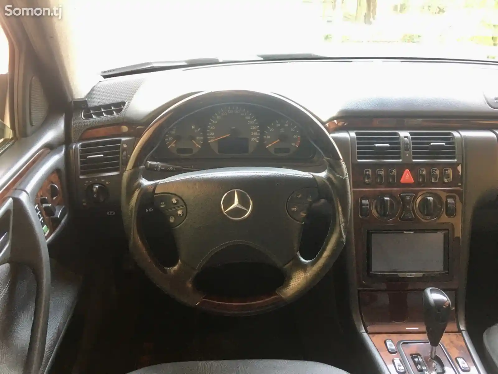 Mercedes-Benz E class, 2001-5