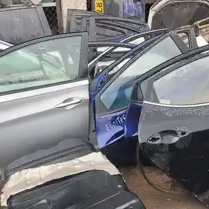 Дверь на Hyundai elantra