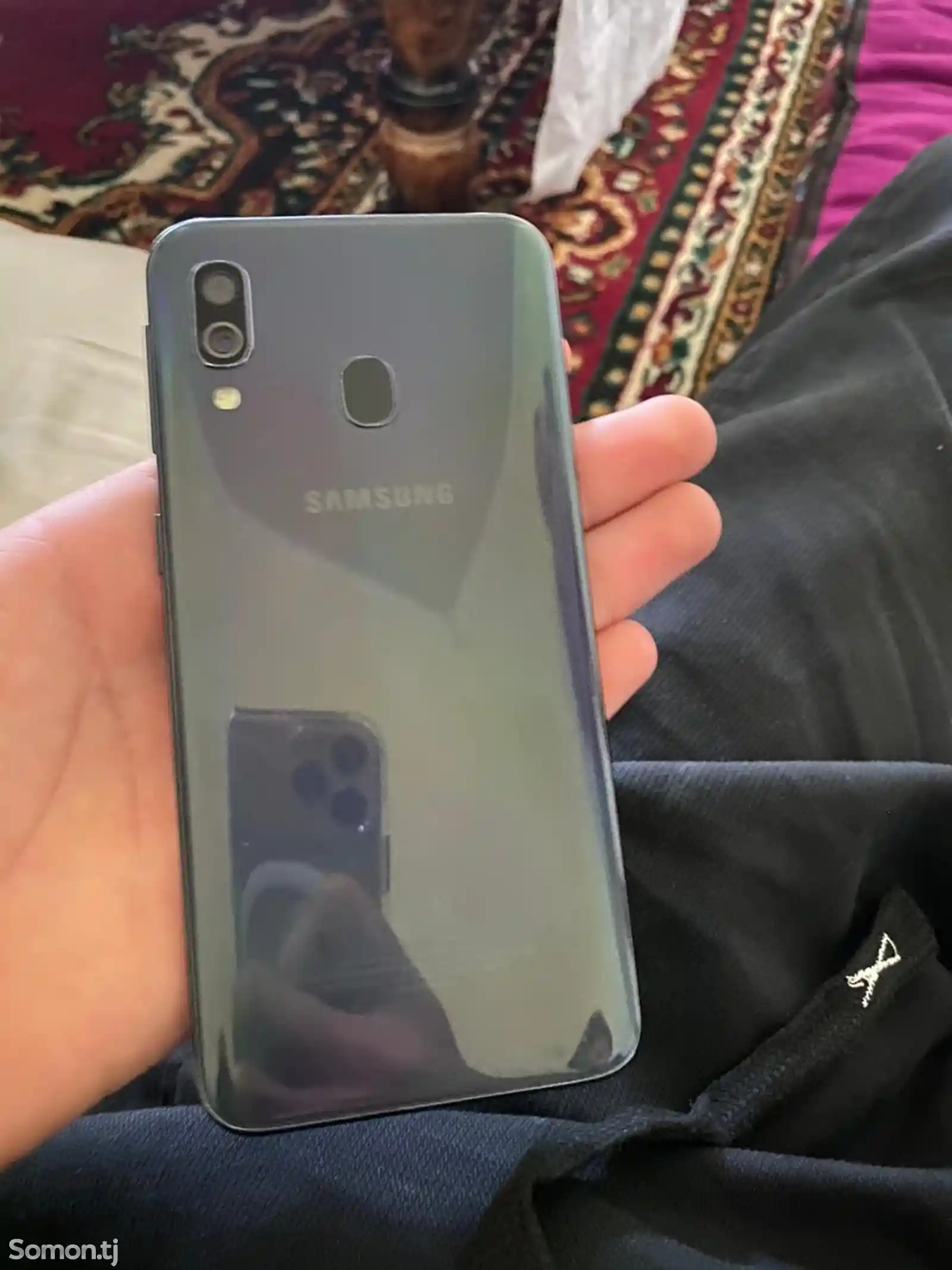 Samsung Galaxy A40-2