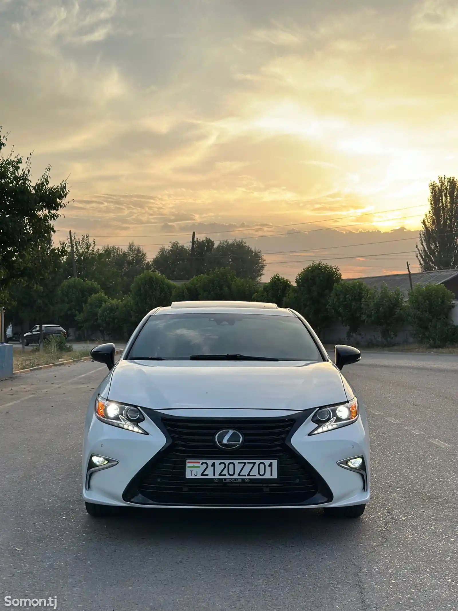 Lexus ES series, 2017-6