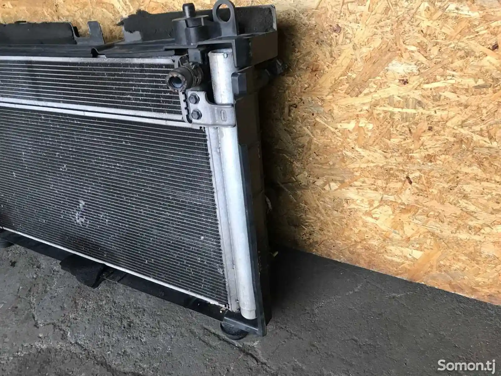Радиатор охлаждения двигателя Toyota Prius-4
