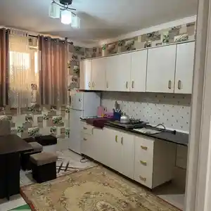 1-комн. квартира, Цокольный этаж, 35 м², 34 мкр