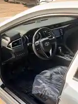 Toyota Camry, 2018-6