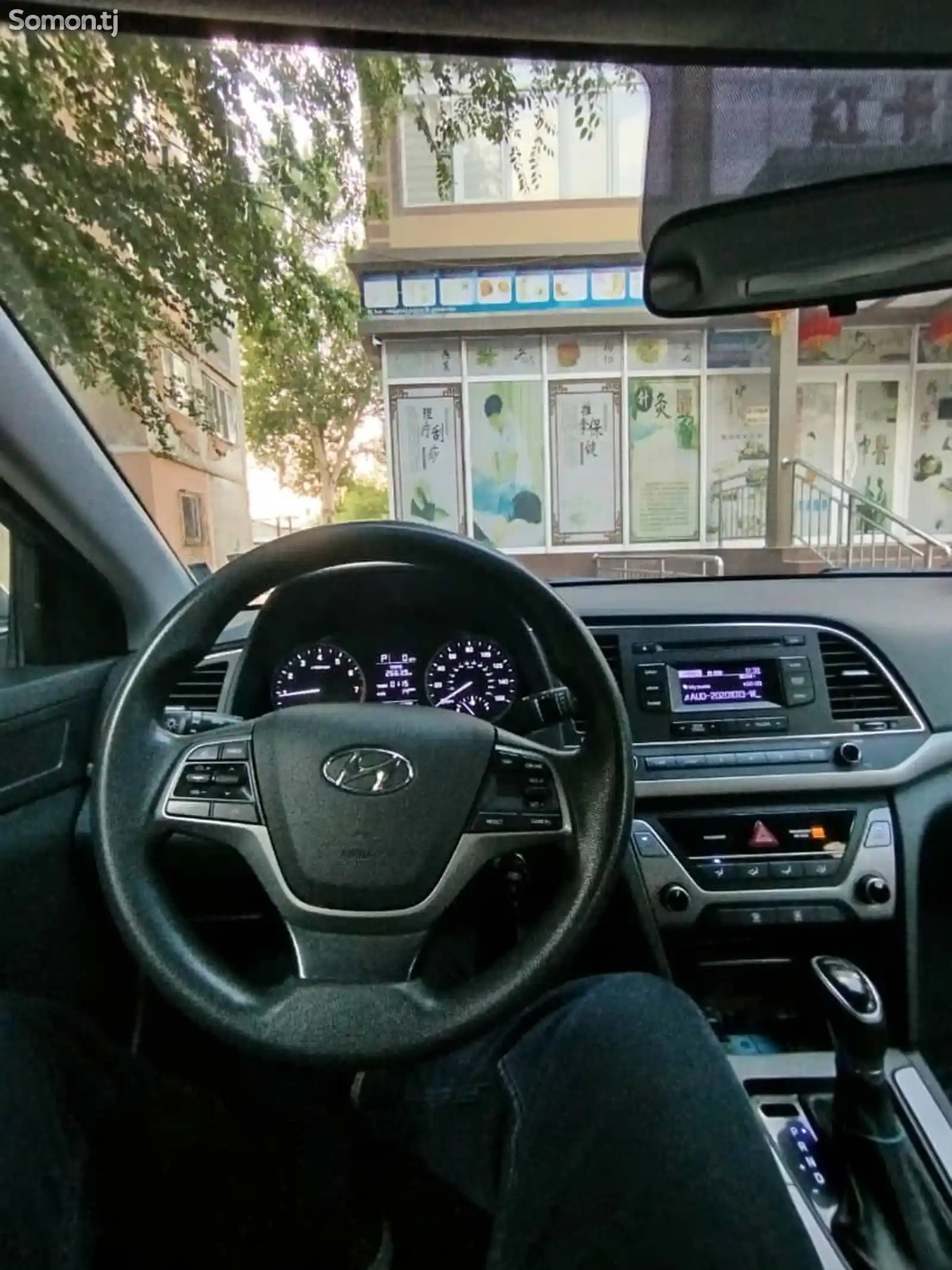 Hyundai Elantra, 2018-5