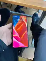 Телефон Realme-2