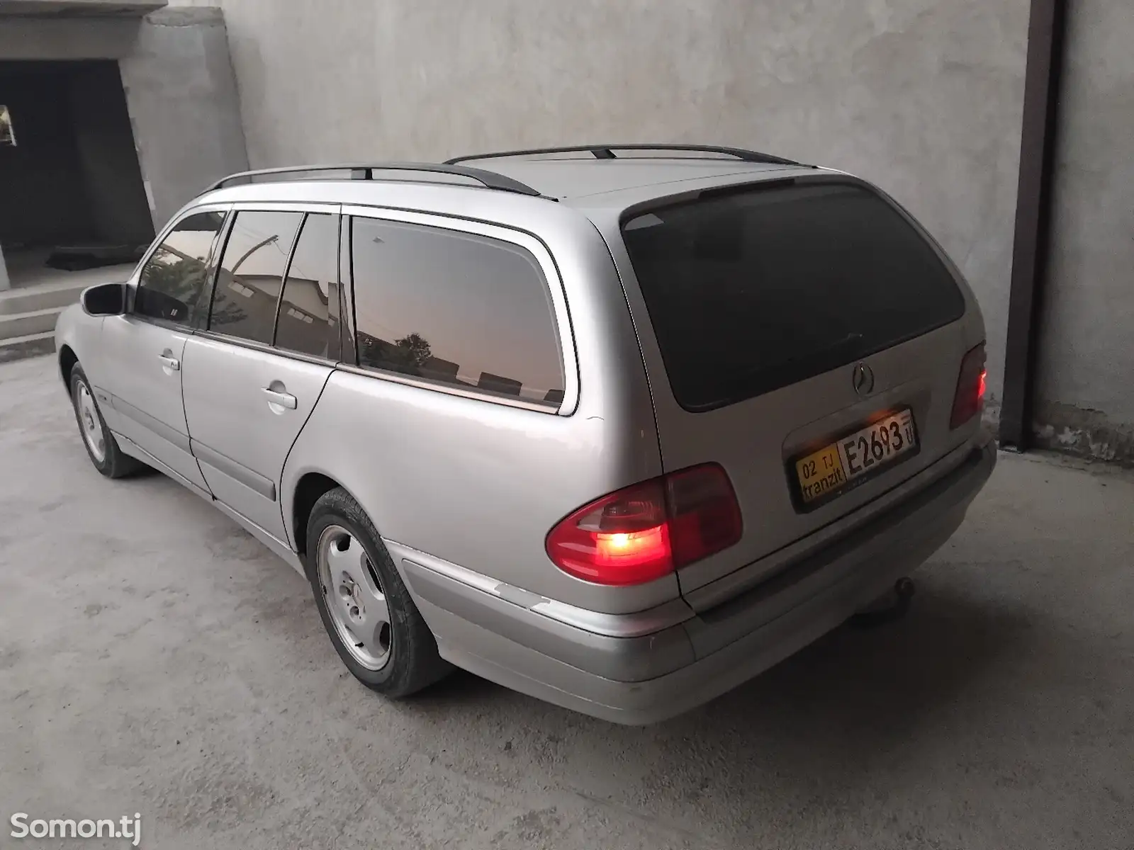 Mercedes-Benz E class, 2000-4