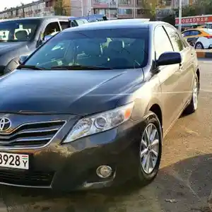 Toyota Camry, 2010