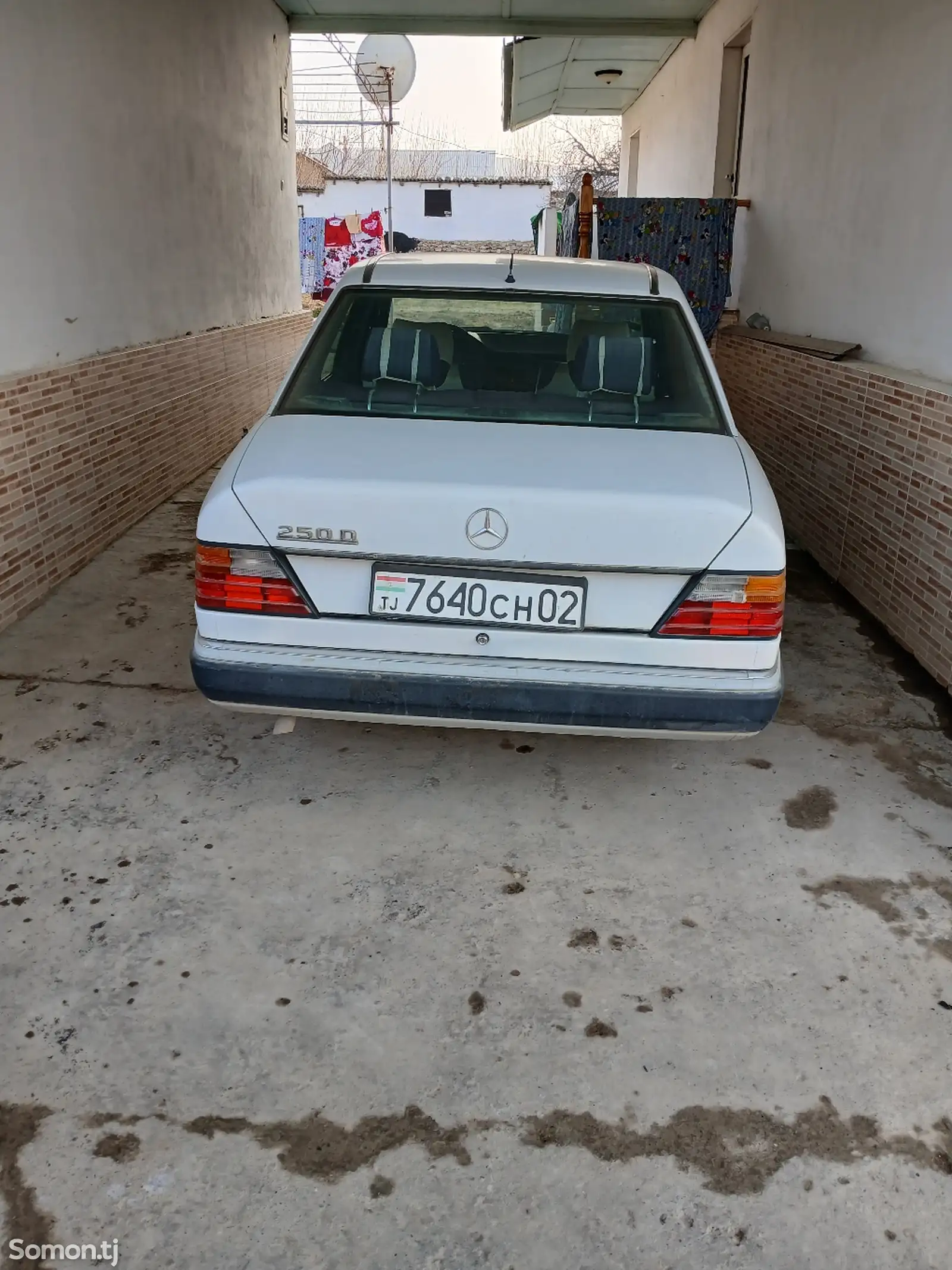 Mercedes-Benz W124, 1990-1