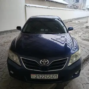 Toyota Camry, 2011