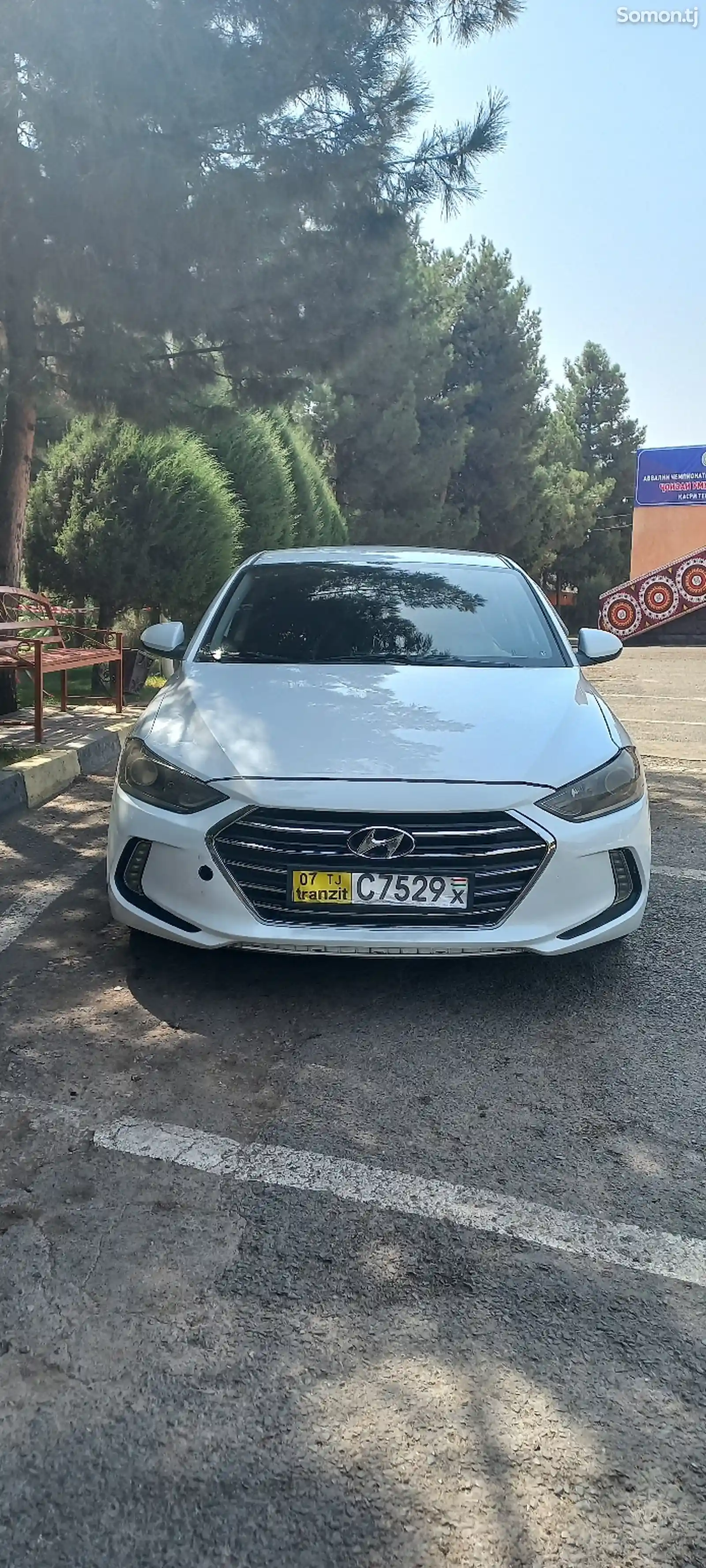 Hyundai Elantra, 2017-1