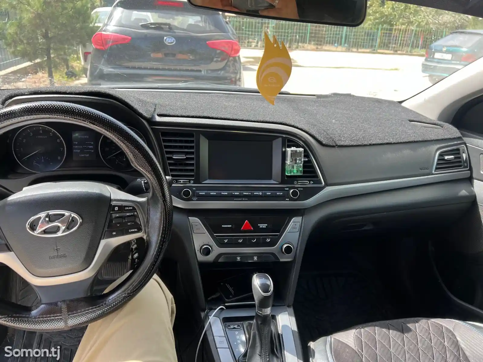 Hyundai Elantra, 2018-1