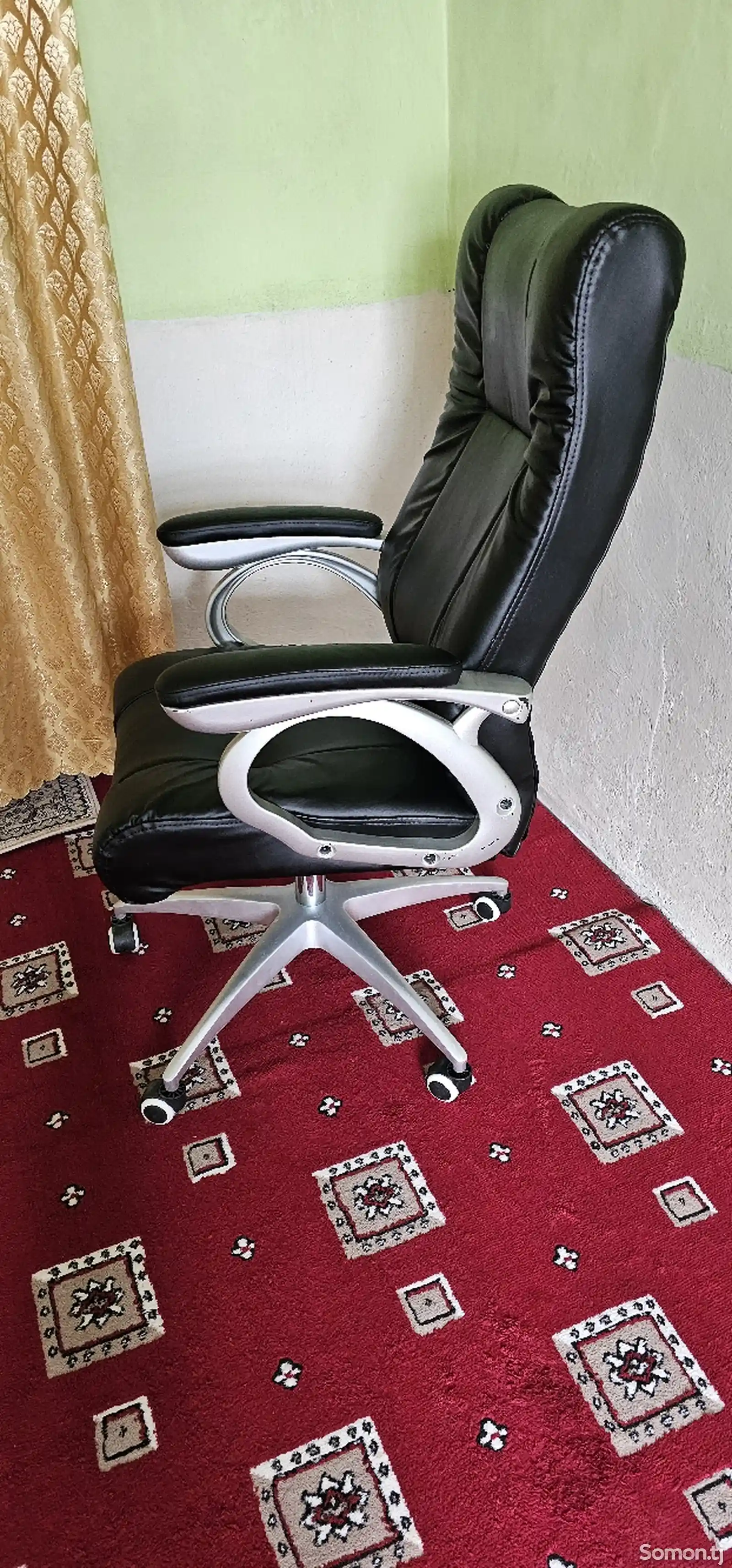 Офисное кресло-5