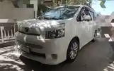 Toyota Voxy, 2010-7