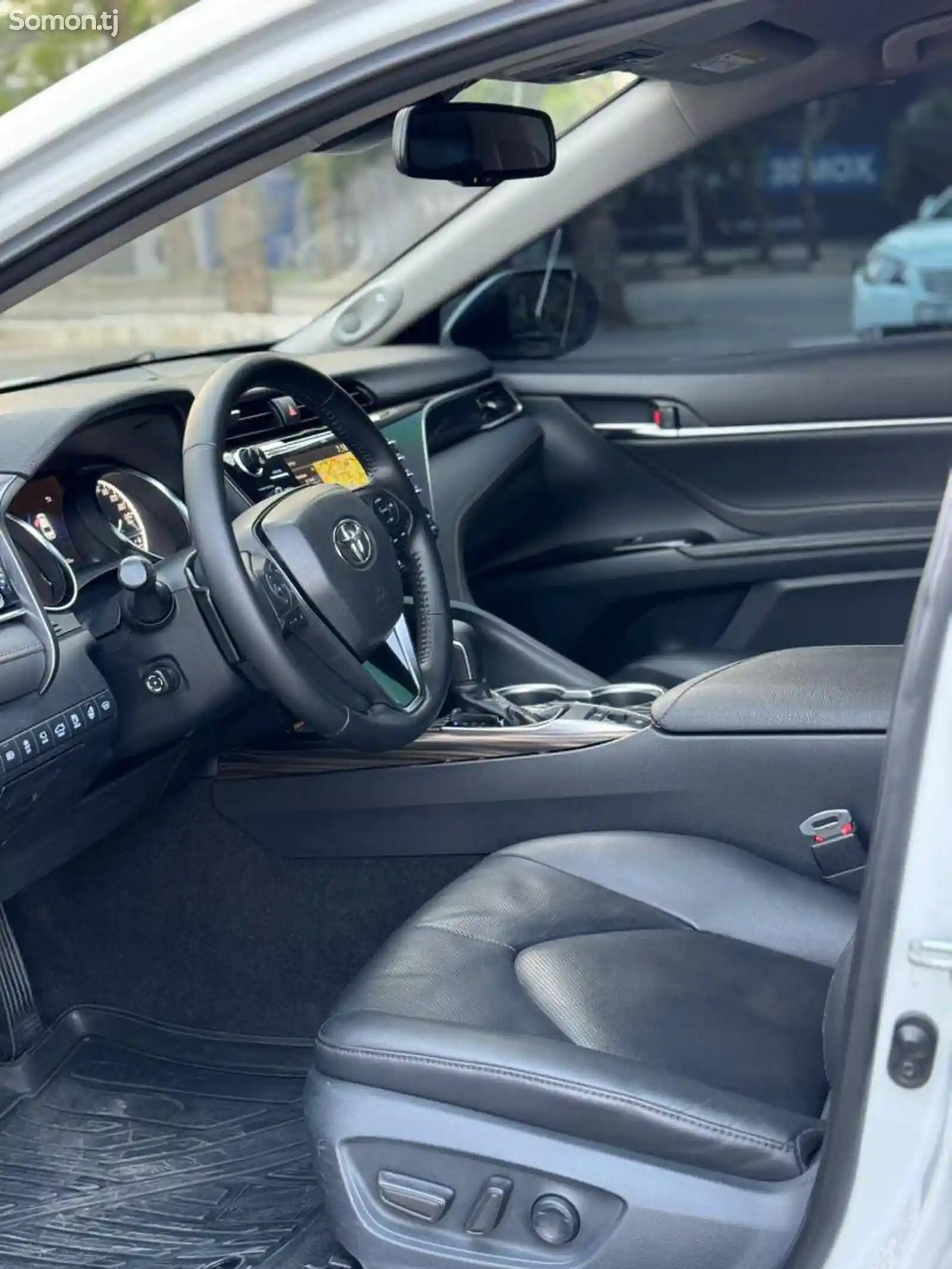 Toyota Camry, 2019-8