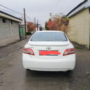 Toyota Camry, 2009