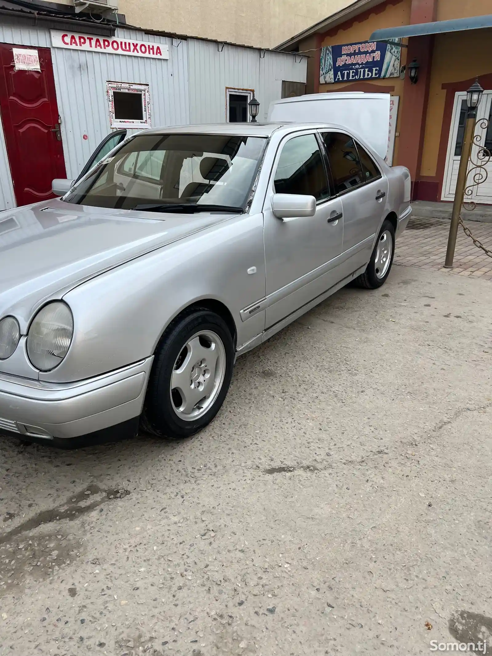 Mercedes-Benz E class, 1997-4