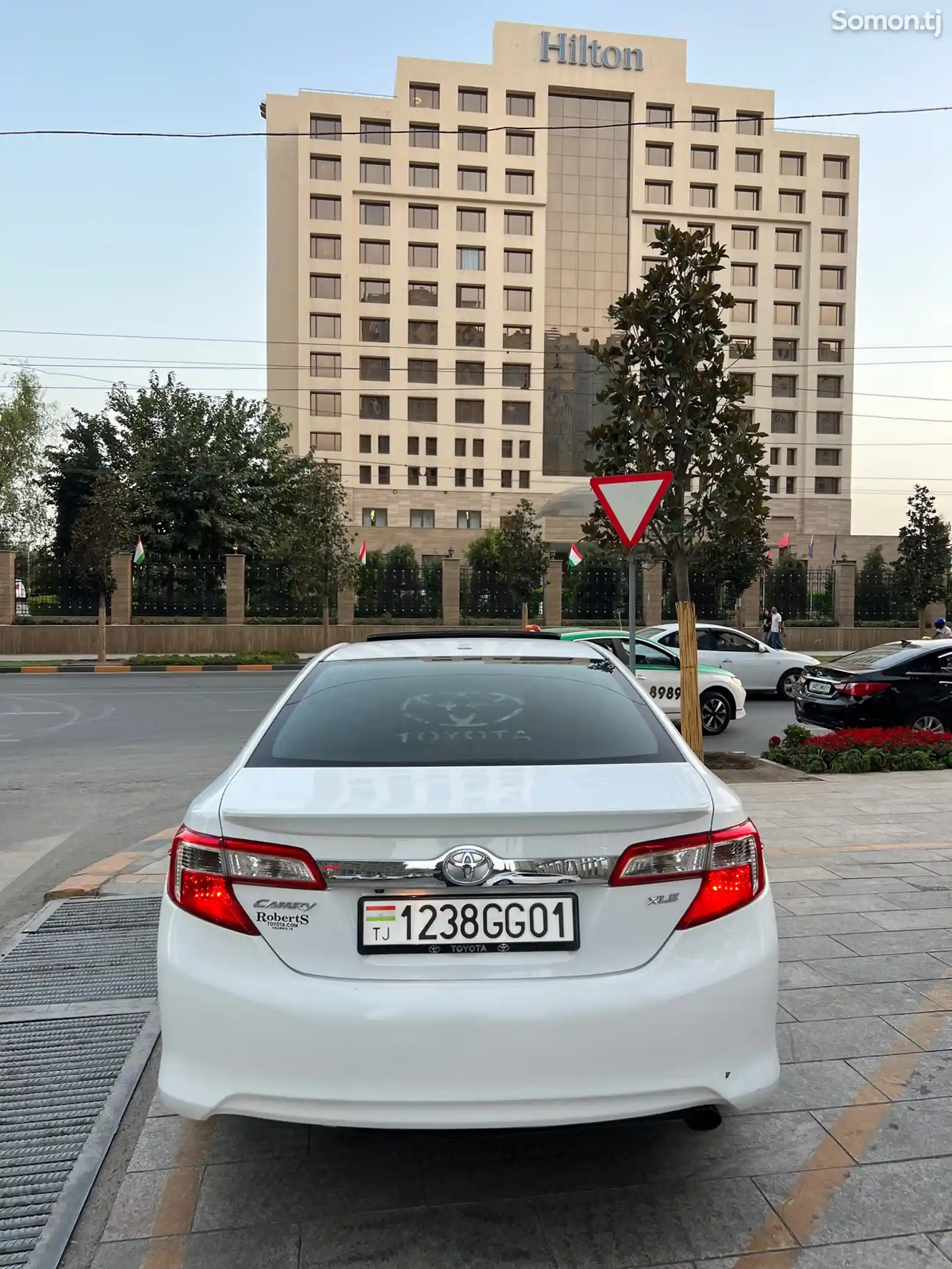 Toyota Camry, 2013-7