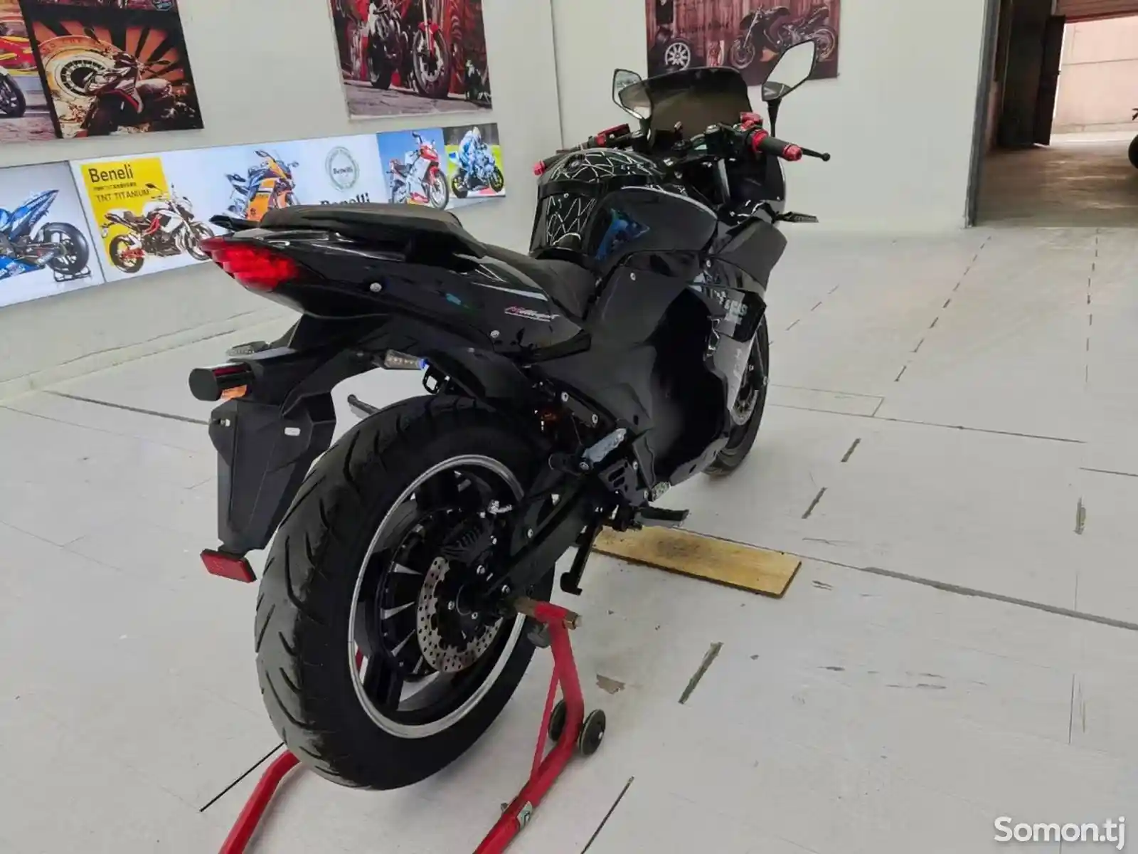 Электромотоцикл Kawasaki Ninja 72/20-4