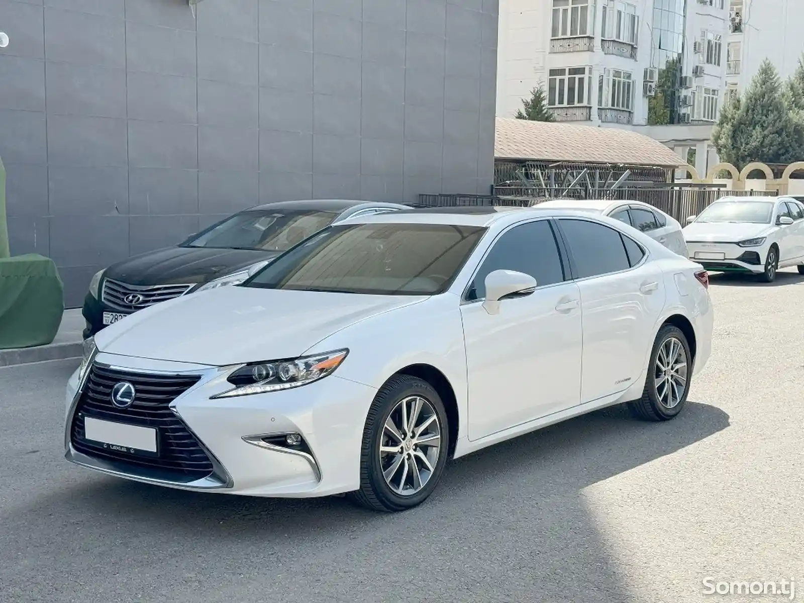 Lexus ES series, 2016-1