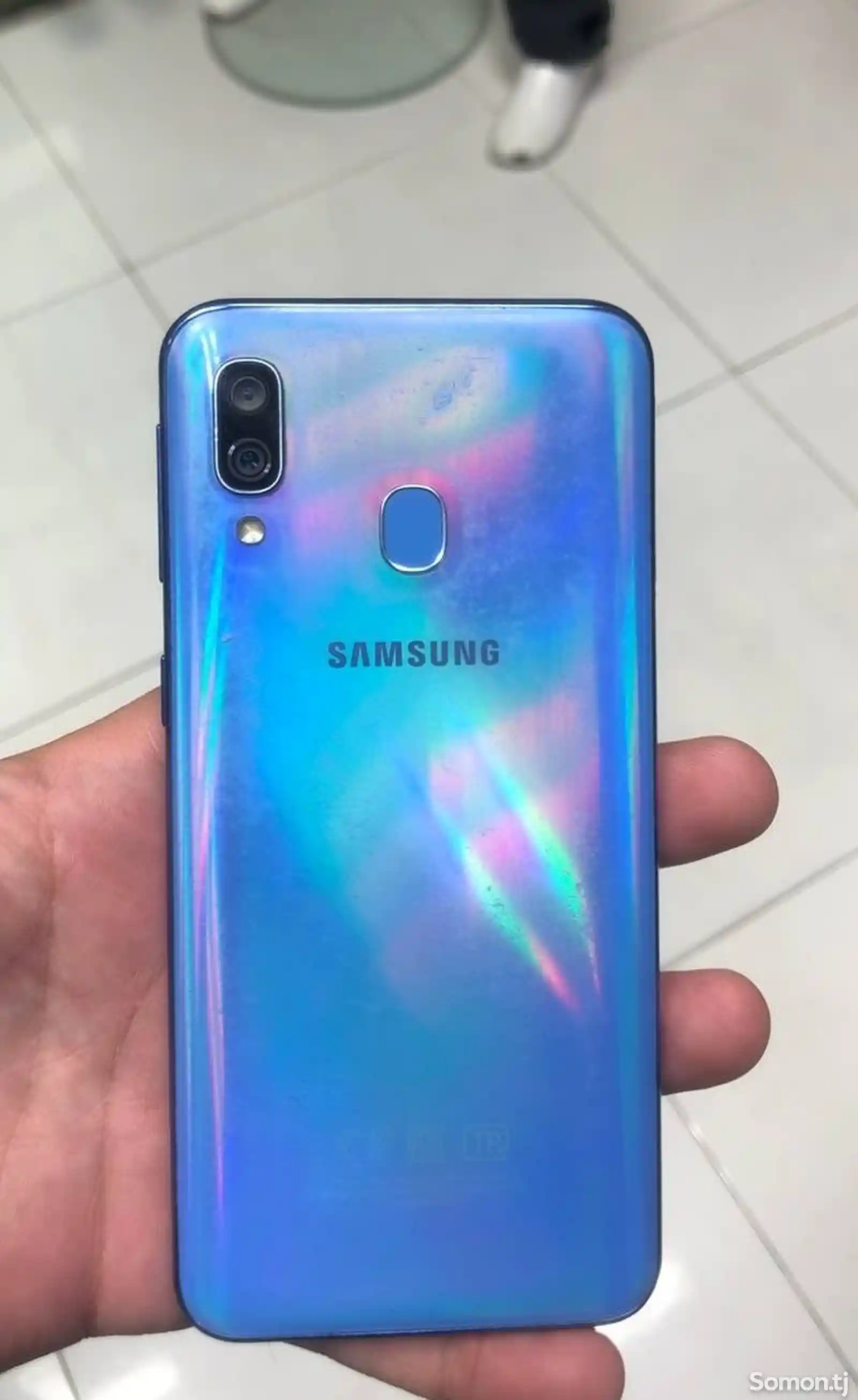 Samsung Galaxy A40-2