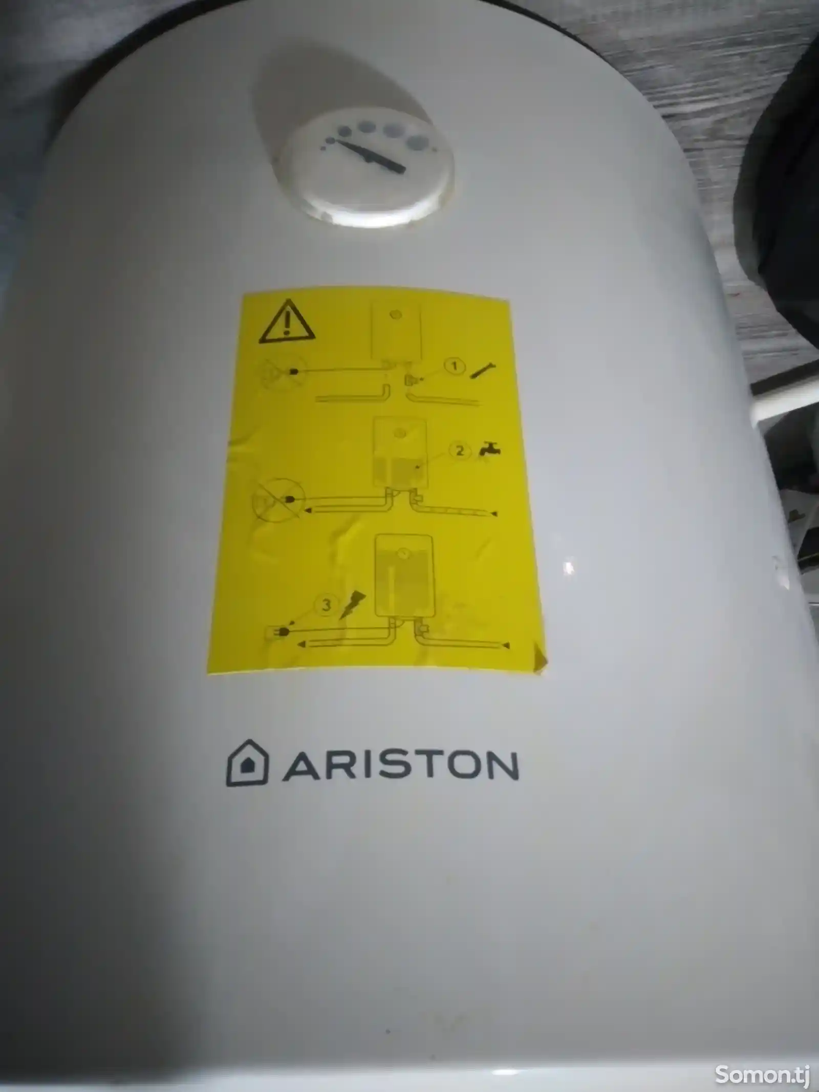 Водонагреватель Ariston