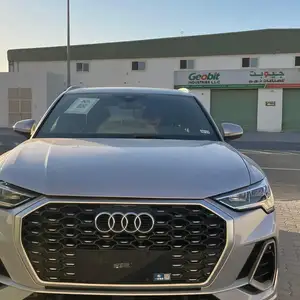 Audi Q3, 2021