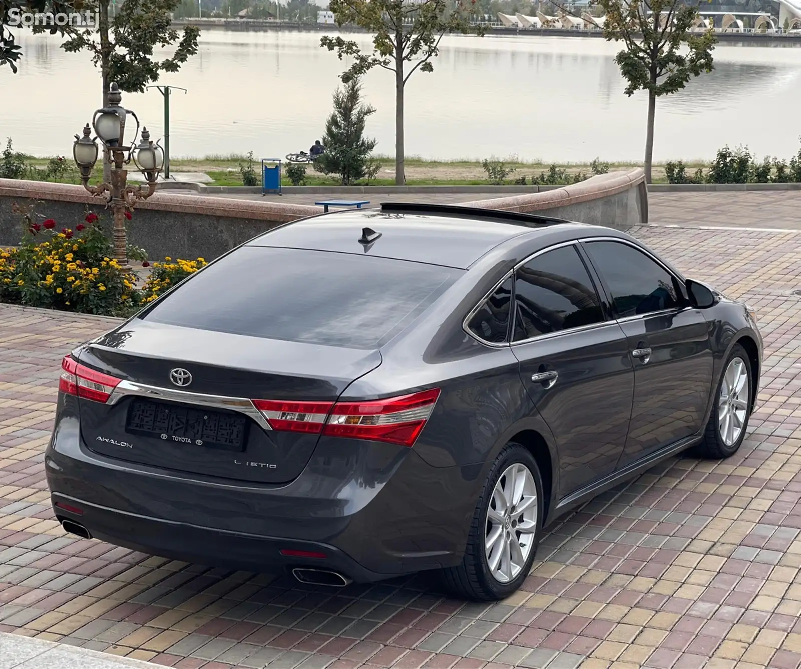 Toyota Avalon, 2015-6