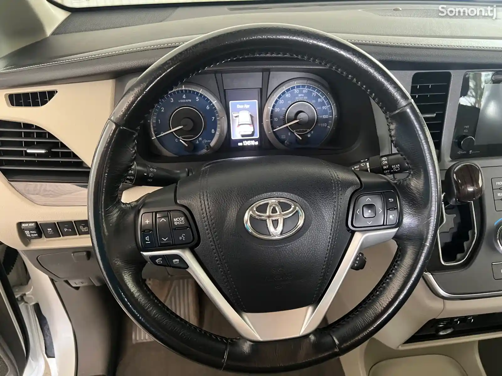 Toyota Sienna, 2015-6
