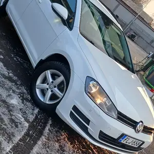 Volkswagen Golf, 2015