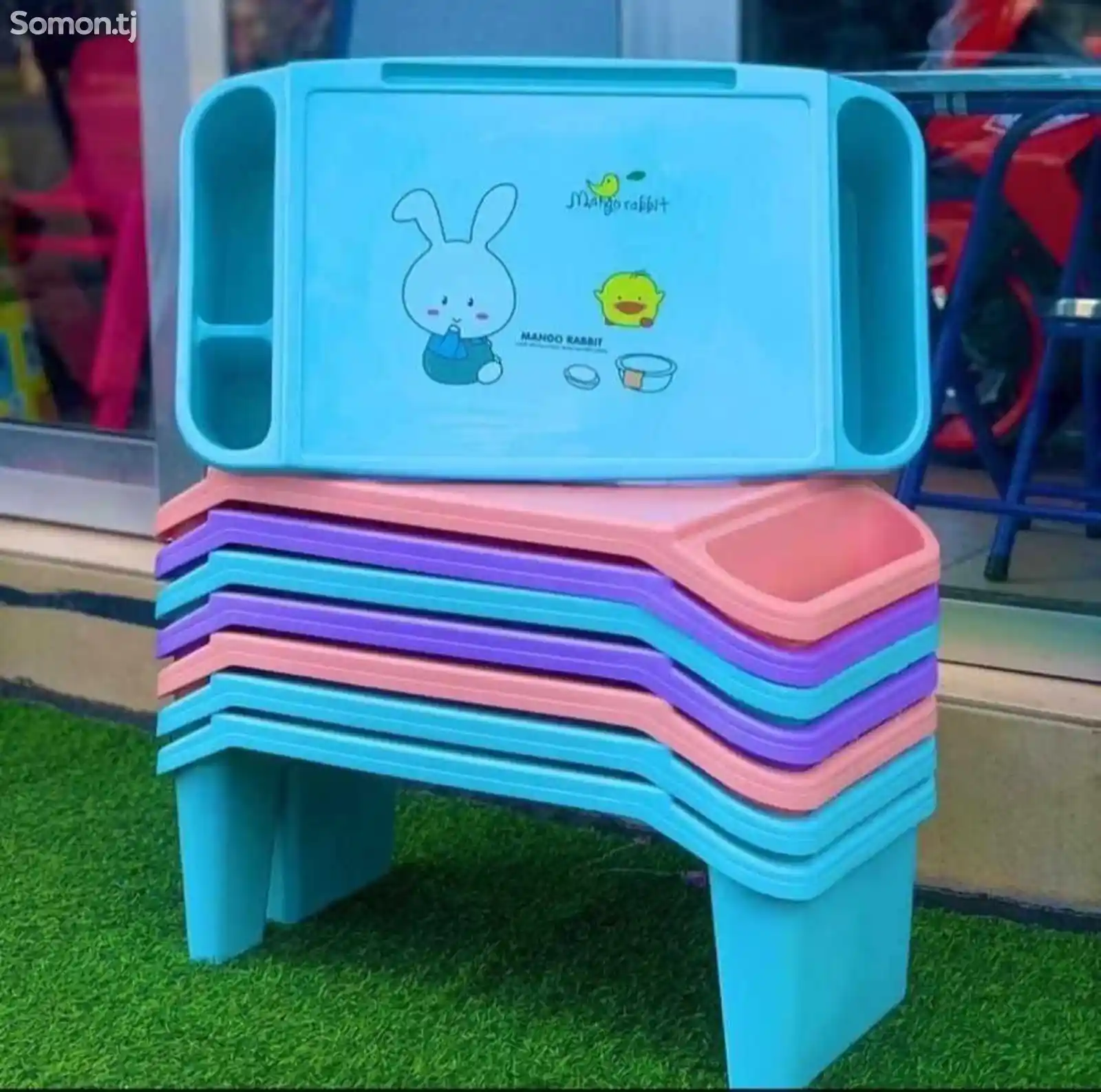 Многофункциональный пластиковый столик для детей